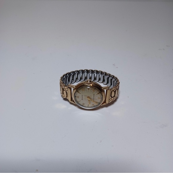 Vintage Bulova Watch - L7, Self-winding Waterproof Anti-Magnetic 10k GF - Picture 4 of 11